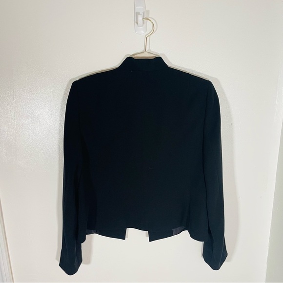 Reiss Tansey Cropped Collarless Blazer Black Neutral Career Business Size 6 - Picture 7 of 9